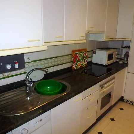 דירה 3 Bedrooms At 50 M Away From The Beach With Sea View And Furnished Terrace סנשנשו