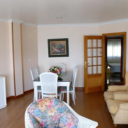 3 Bedrooms At 50 M Away From The Beach With Sea View And Furnished Terrace
