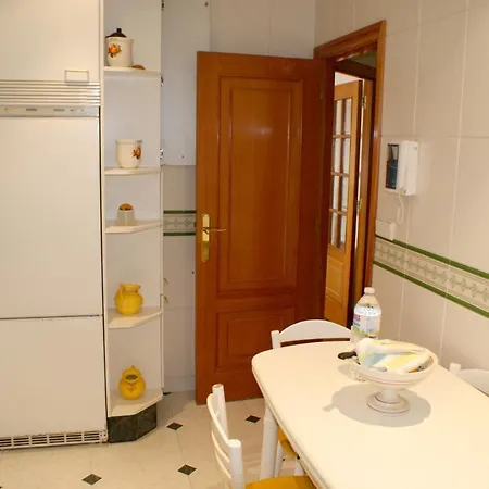 דירה 3 Bedrooms At 50 M Away From The Beach With Sea View And Furnished Terrace *